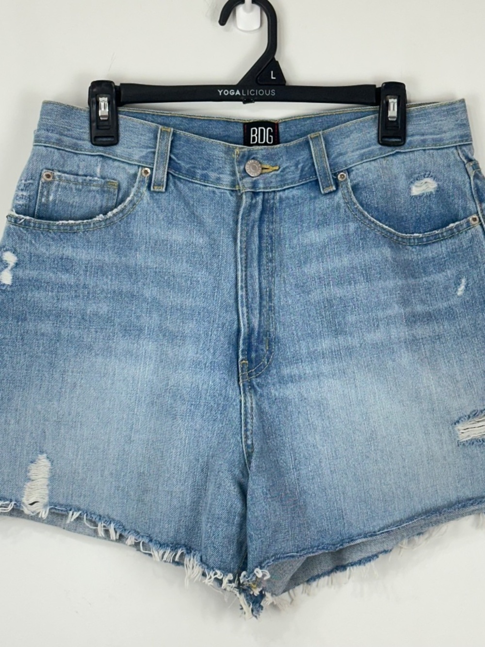 BDG Urban Outfitters A-Line Ultra High Waisted Ligh Wash Raw Hem Denim Shorts 32